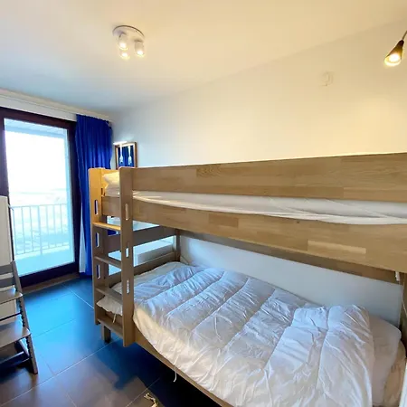 In Near Sandy Beaches アパート *